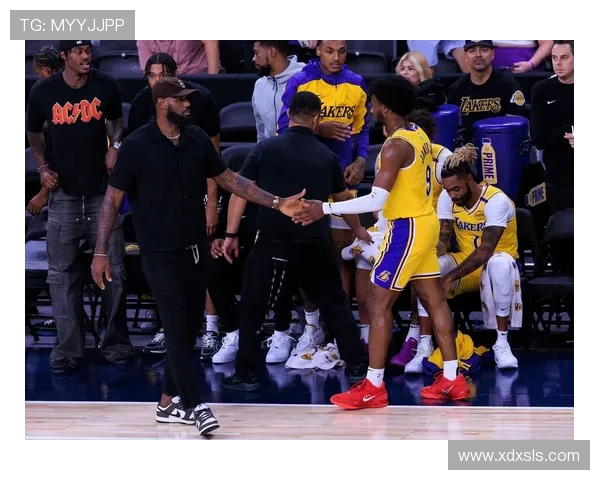 布朗尼三战全胜出场受限引热议